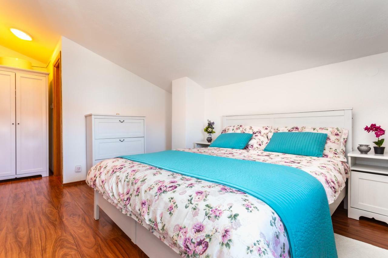 Villa Korina Pinezići Εξωτερικό φωτογραφία